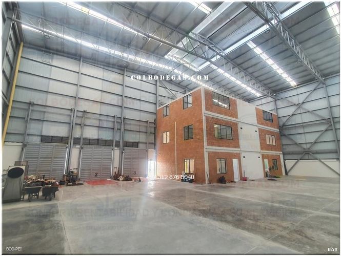 Bodega en arriendo en Cerritos, Pereira, 1922 m² · foto 18 de 19