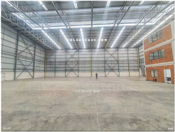 Bodega en arriendo en Cerritos, Pereira, 1922 m² · foto 3 de 19