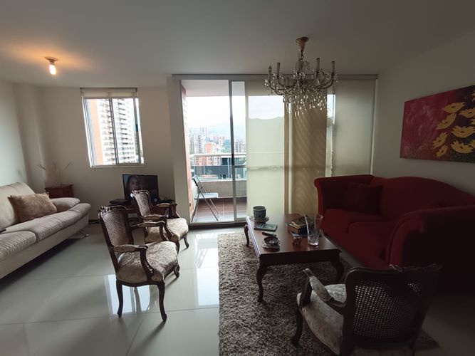 Apartamento de 2 alcobas en arriendo en Loma Del Esmeraldal, Envigado, 76 m² · foto 13 de 19