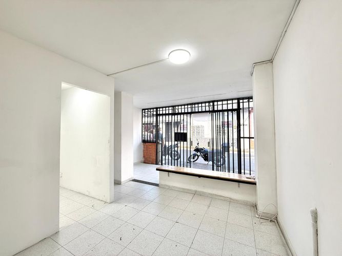 Local en arriendo en C. Comercial La 14, Terminal De Transporte, Pereira, 35 m² · foto 6 de 9