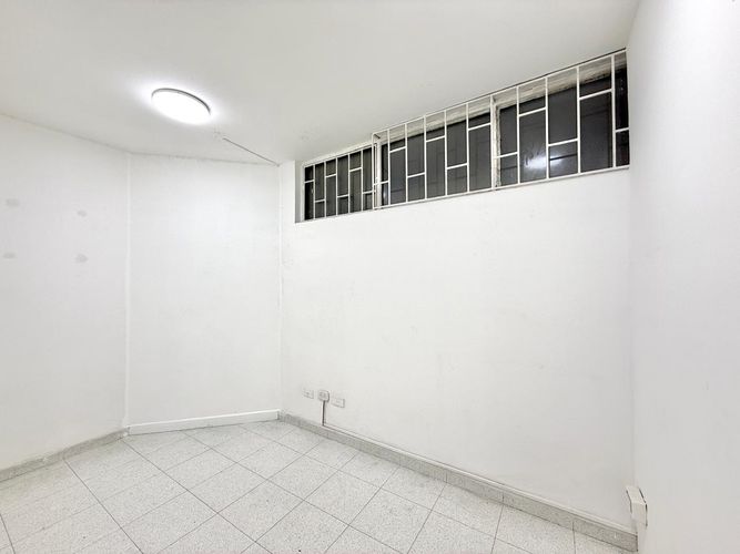 Local en arriendo en C. Comercial La 14, Terminal De Transporte, Pereira, 35 m² · foto 7 de 9