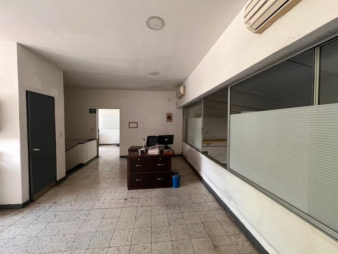 Local en arriendo en Laureles, Medellín, 53 m² · foto 2 de 20