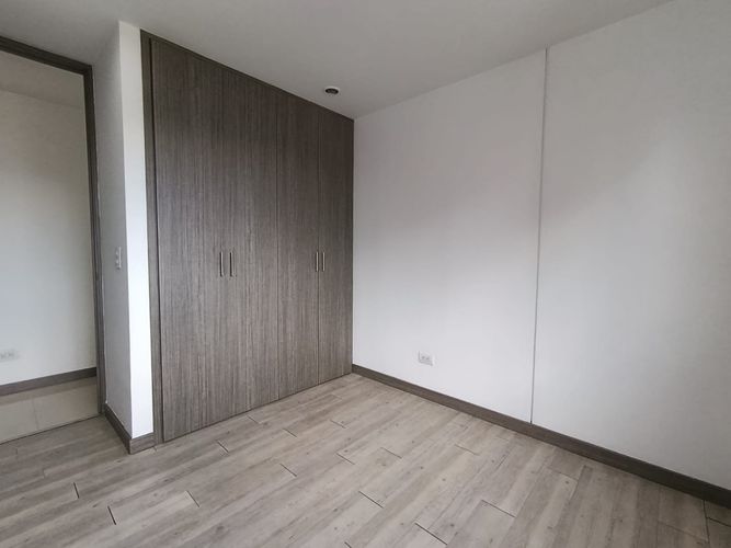 Apartamento de 3 alcobas en arriendo en Villa Carlota, Medellín, 80 m² · foto 9 de 16