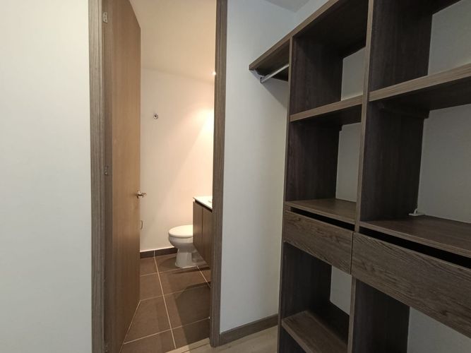 Apartamento de 3 alcobas en arriendo en Villa Carlota, Medellín, 80 m² · foto 14 de 16