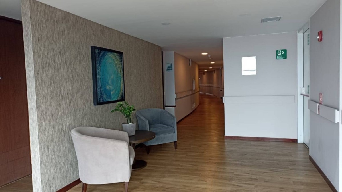 Apartamento en venta en El Poblado, Medellín · foto 2 de 19
