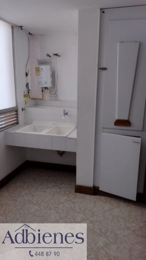 Apartamento de 3 alcobas en venta en Laureles, Medellín, 118 m² · foto 13 de 13