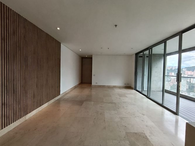 Apartamento de 3 alcobas en arriendo en La Florida, Medellín, 172 m² · foto 8 de 20