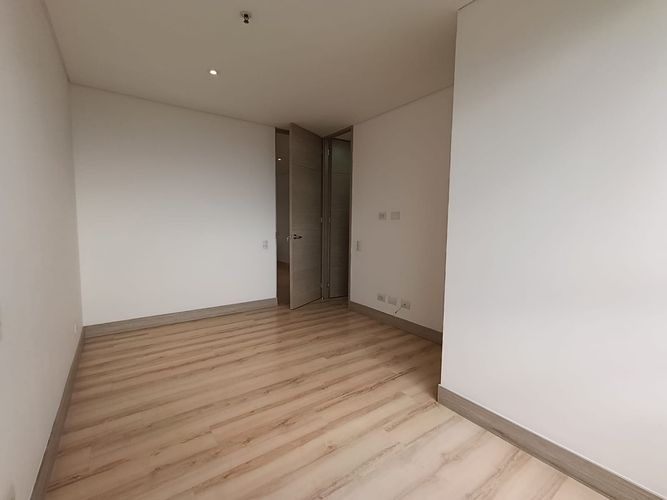 Apartamento de 3 alcobas en arriendo en La Florida, Medellín, 172 m² · foto 20 de 20