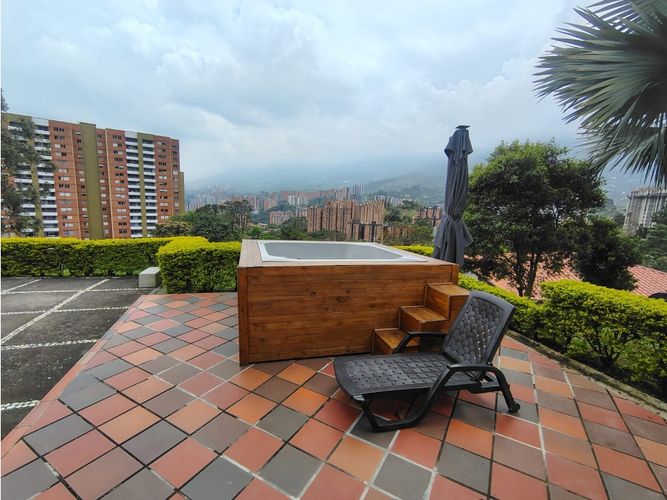 Casa de 4 alcobas en arriendo en La Mina, Envigado, 400 m² · foto 13 de 24