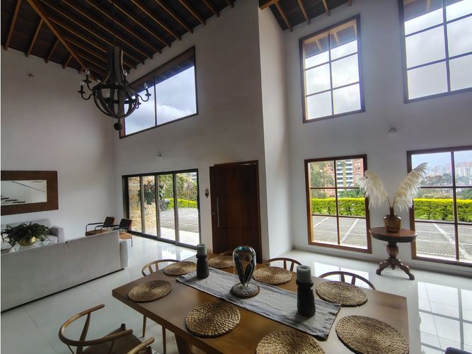 Casa de 4 alcobas en arriendo en La Mina, Envigado, 400 m² · foto 14 de 24