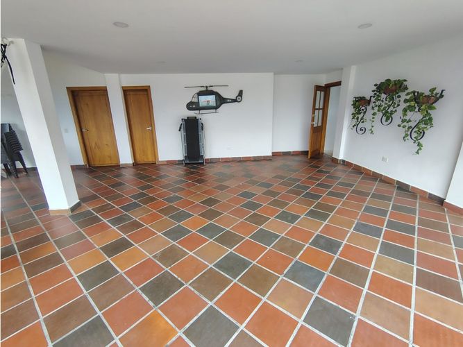 Casa de 4 alcobas en arriendo en La Mina, Envigado, 400 m² · foto 16 de 24