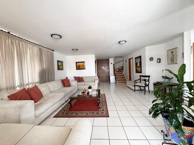 Apartamento de 5 alcobas en venta en Sotomayor, Bucaramanga, 294 m² · foto 2 de 18