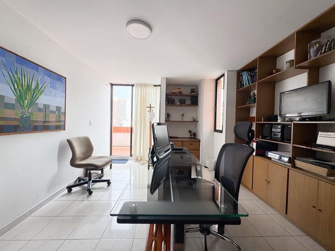 Apartamento de 5 alcobas en venta en Sotomayor, Bucaramanga, 294 m² · foto 11 de 18