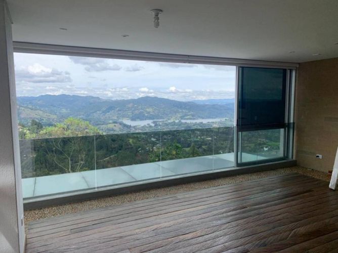 Apartamento de 2 alcobas en arriendo en El Retiro, 110 m² · foto 3 de 9