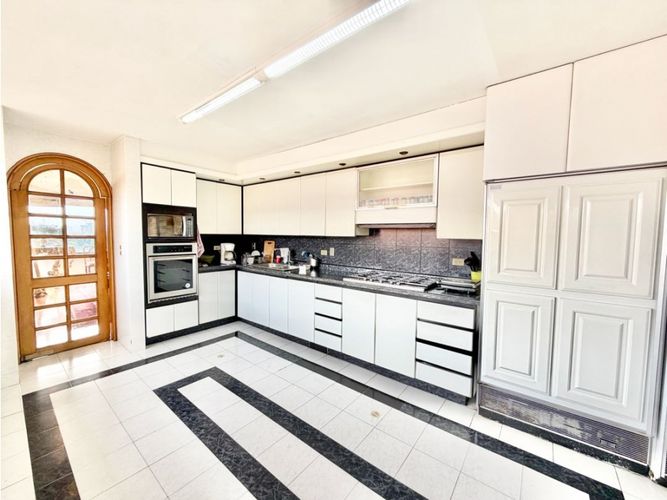 Apartamento de 4 alcobas en venta en Los Lagartos, Bogotá, 781 m² · foto 22 de 24