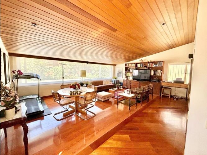 Casa de 3 alcobas en venta en Santa Ana, Bogotá, 379 m² · foto 9 de 24