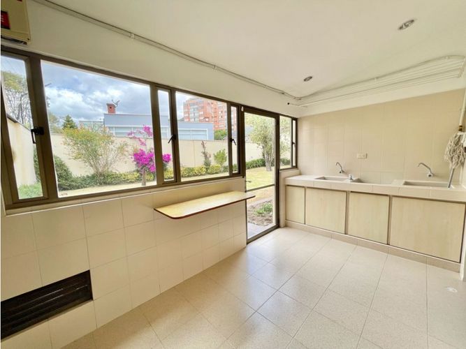 Casa de 3 alcobas en venta en Santa Ana, Bogotá, 379 m² · foto 23 de 24