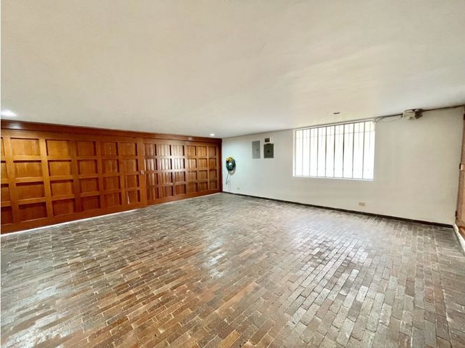 Casa de 3 alcobas en venta en Santa Ana, Bogotá, 379 m² · foto 24 de 24