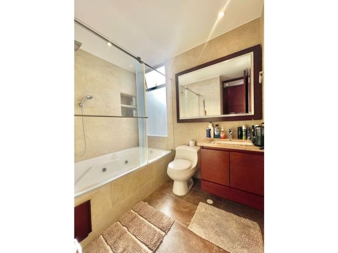 Apartamento de 3 alcobas en venta en Santa Barbara, Bogotá, 160 m² · foto 13 de 18