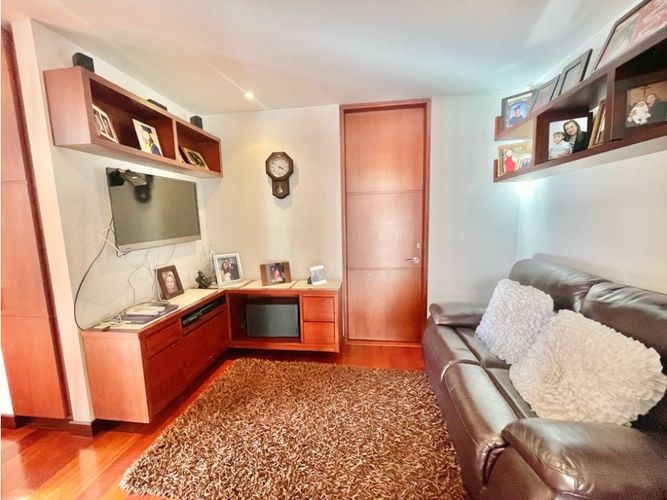 Apartamento de 3 alcobas en venta en Santa Barbara, Bogotá, 160 m² · foto 17 de 18
