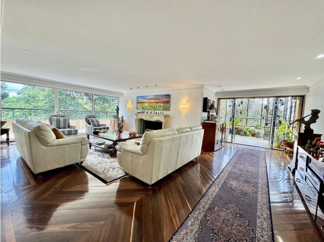 Apartamento de 5 alcobas en venta en Bosque De Pinos, Bogotá, 580 m² · foto 6 de 24