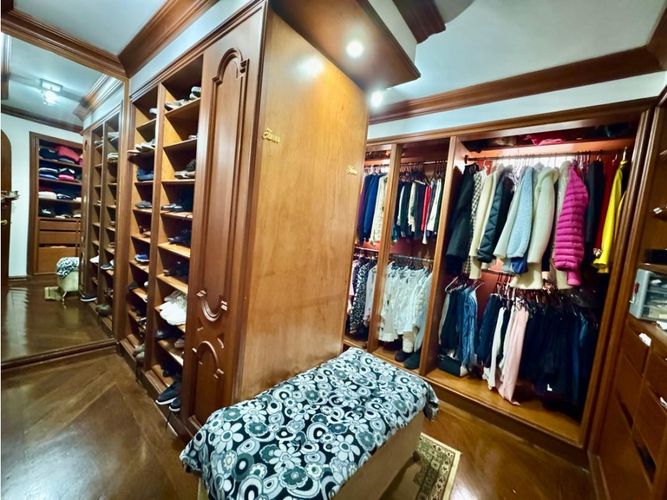 Apartamento de 5 alcobas en venta en Bosque De Pinos, Bogotá, 580 m² · foto 9 de 24