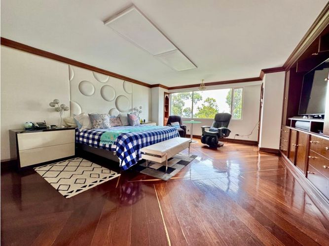 Apartamento de 5 alcobas en venta en Bosque De Pinos, Bogotá, 580 m² · foto 10 de 24