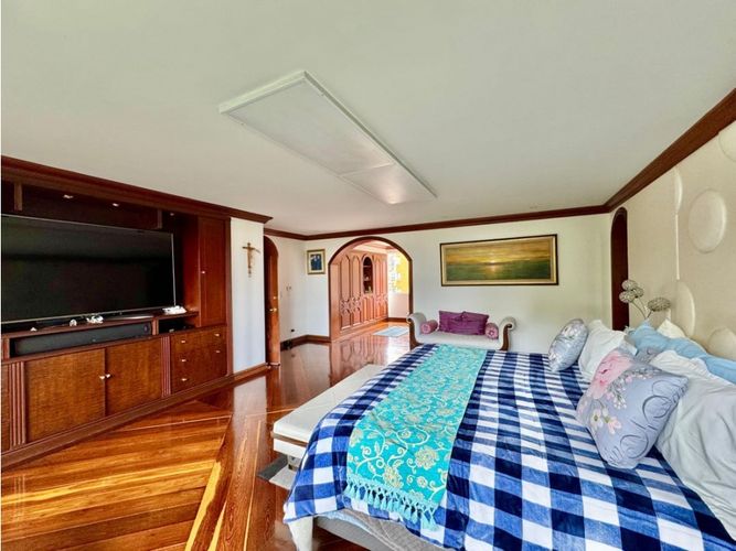 Apartamento de 5 alcobas en venta en Bosque De Pinos, Bogotá, 580 m² · foto 11 de 24