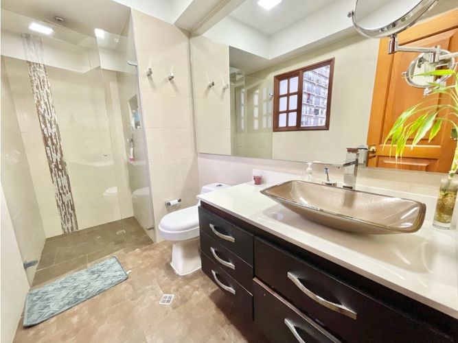 Casa de 4 alcobas en venta en Niza, Bogotá, 265 m² · foto 11 de 22