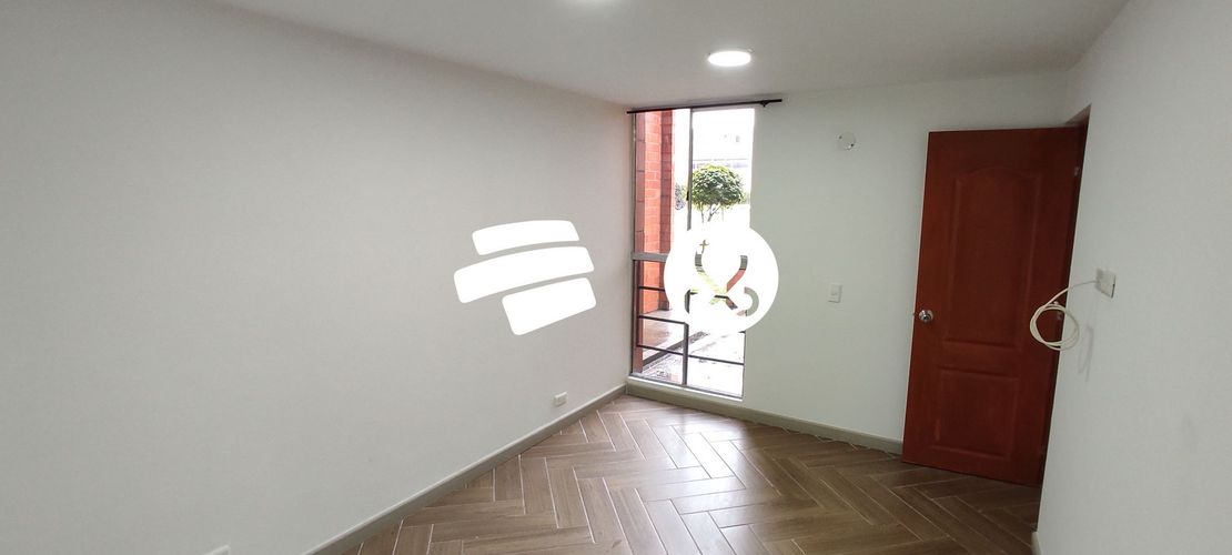 Apartamento de 3 alcobas en venta en Echavarria, Madrid, 60 m² · foto 4 de 9