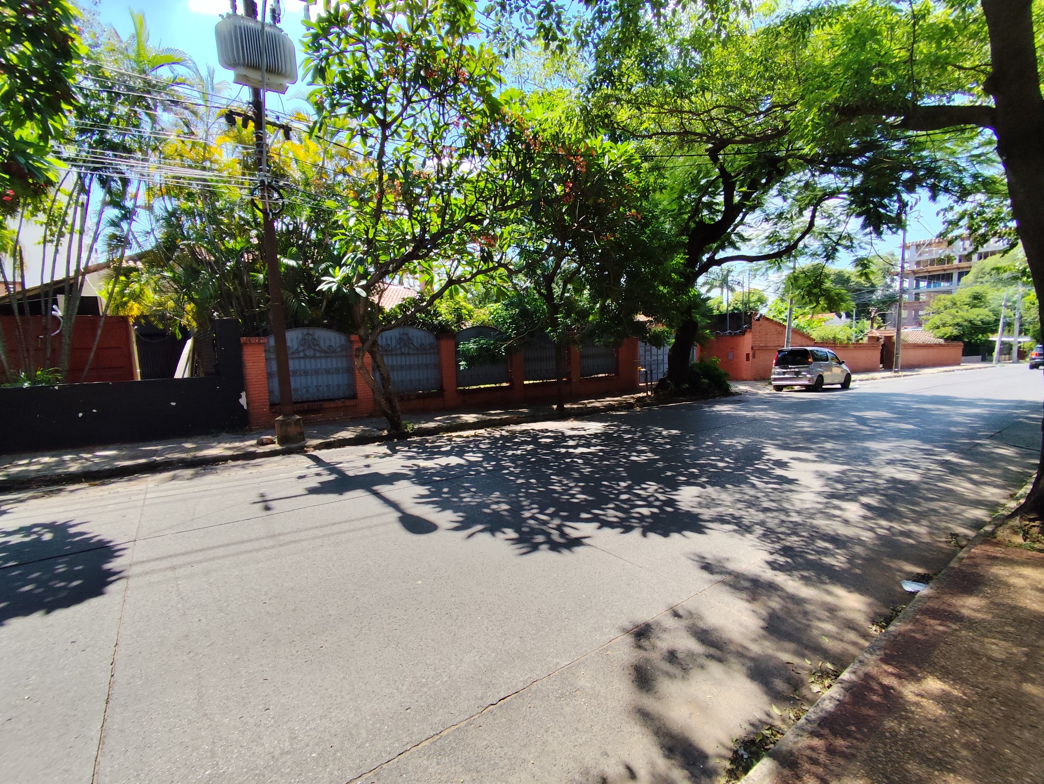 Terreno en Venta en Recoleta, Asunción: ¡Excelente Oportunidad de Inversión! — foto 2