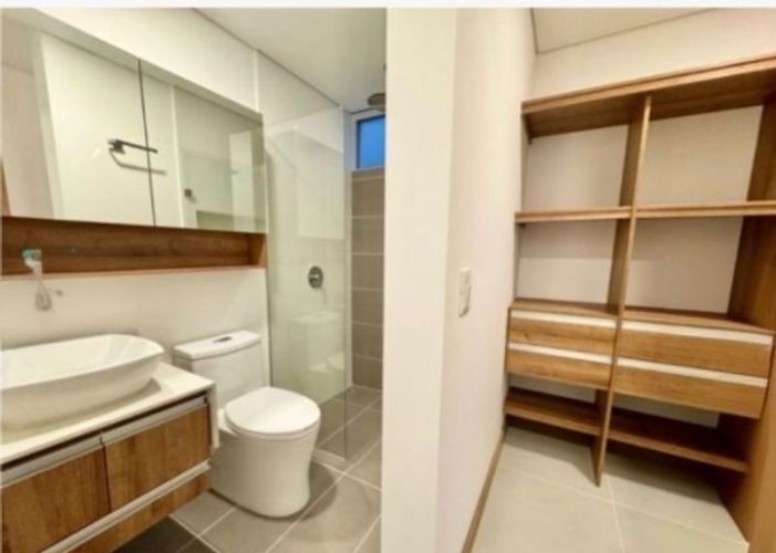 Apartamento de 3 alcobas en arriendo en Loma Del Escobero, Envigado, 100 m² · foto 4 de 19