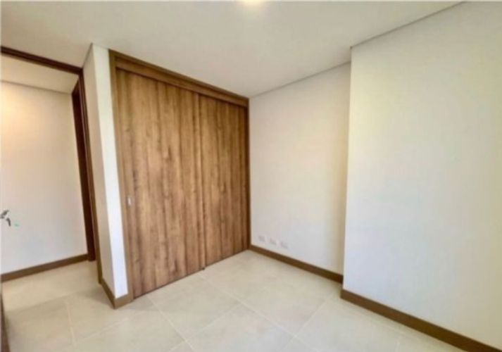 Apartamento de 3 alcobas en arriendo en Loma Del Escobero, Envigado, 100 m² · foto 5 de 19