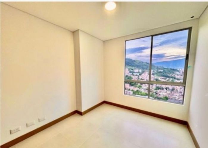 Apartamento de 3 alcobas en arriendo en Loma Del Escobero, Envigado, 100 m² · foto 6 de 19