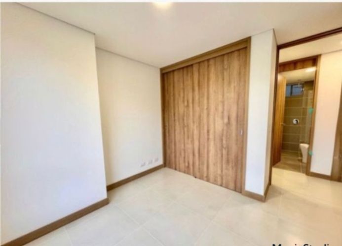 Apartamento de 3 alcobas en arriendo en Loma Del Escobero, Envigado, 100 m² · foto 7 de 19