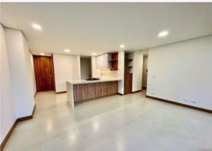 Apartamento de 3 alcobas en arriendo en Loma Del Escobero, Envigado, 100 m² · foto 12 de 19