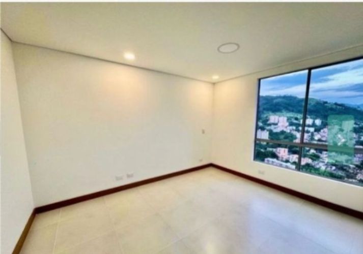 Apartamento de 3 alcobas en arriendo en Loma Del Escobero, Envigado, 100 m² · foto 13 de 19