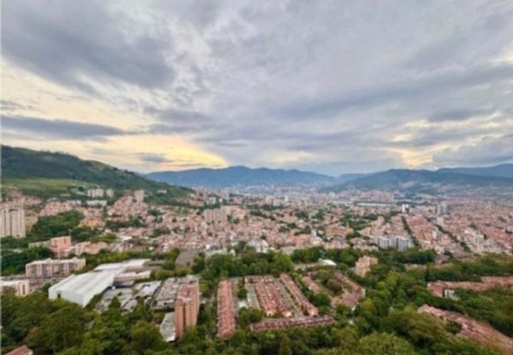 Apartamento de 3 alcobas en arriendo en Loma Del Escobero, Envigado, 100 m² · foto 14 de 19