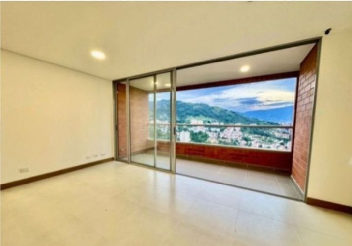 Apartamento de 3 alcobas en arriendo en Loma Del Escobero, Envigado, 100 m² · foto 16 de 19