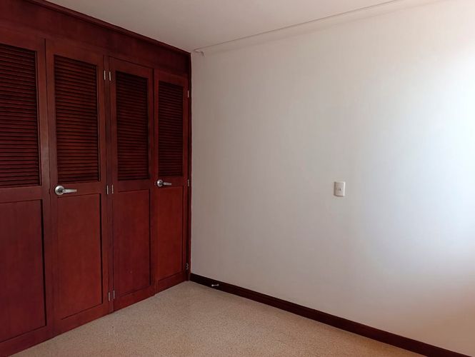 Apartamento de 3 alcobas en venta en El Poblado, Medellín, 145 m² · foto 10 de 17
