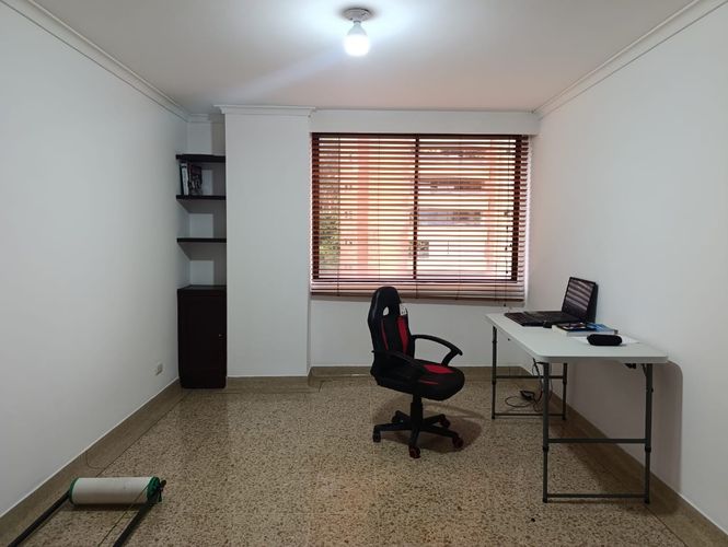 Apartamento de 3 alcobas en venta en El Poblado, Medellín, 145 m² · foto 7 de 17