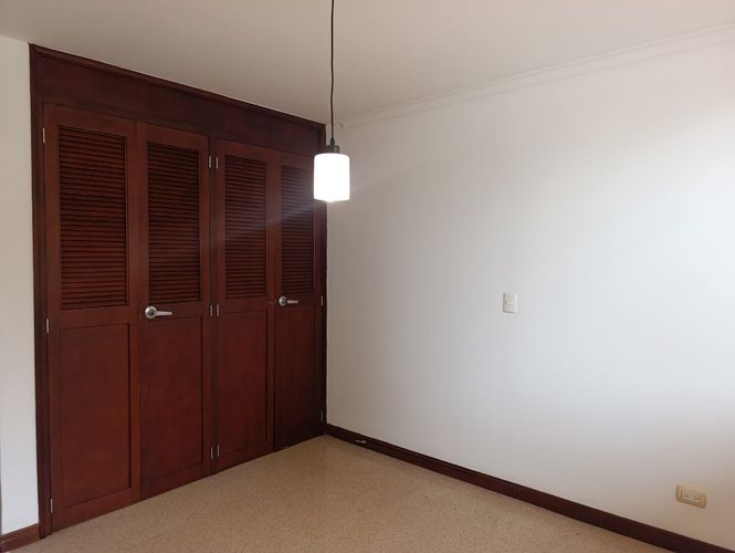 Apartamento de 3 alcobas en venta en El Poblado, Medellín, 145 m² · foto 13 de 17