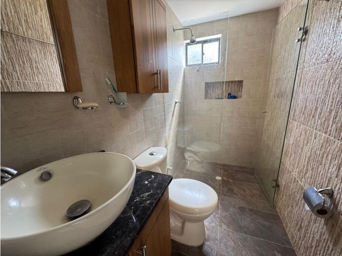 Casa de 3 alcobas en venta en Mampuesto, Rionegro, 230 m² · foto 2 de 11