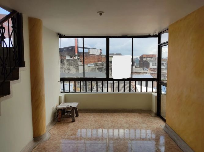 Edificio en venta en Sector Plaza De Bolivar, Pereira, 484 m² · foto 2 de 9