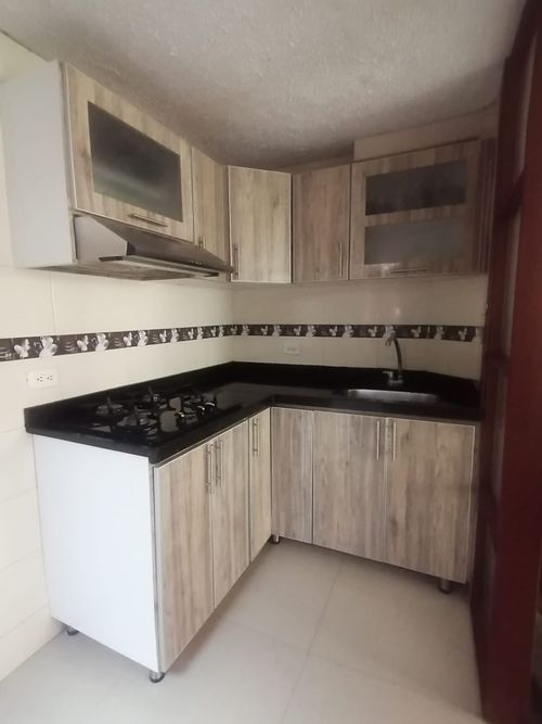 Apartamento de 3 alcobas en venta en Portal Del Nogal, Soacha, 47 m² · foto 10 de 15