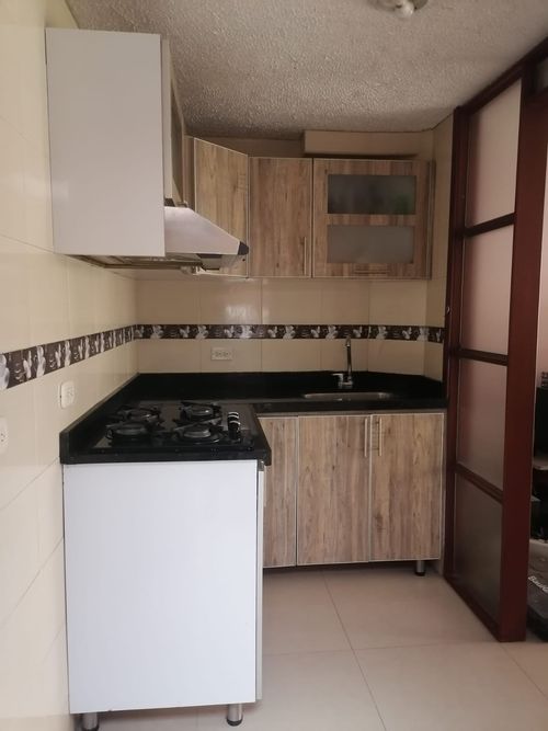 Apartamento de 3 alcobas en venta en Portal Del Nogal, Soacha, 47 m² · foto 9 de 15