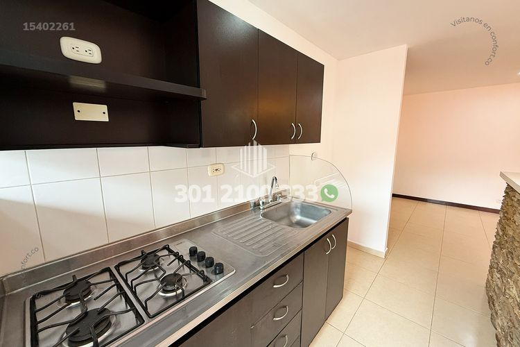Apartamento de 2 alcobas en arriendo en Loma Del Indio, Medellín, 65 m² · foto 10 de 24