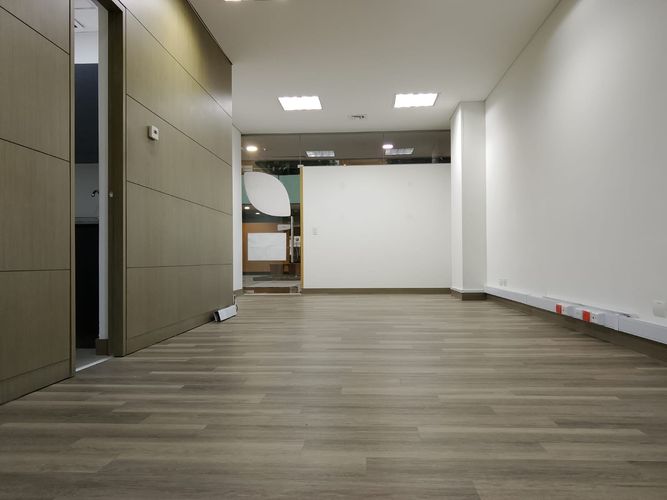 Oficina en arriendo en El Poblado, Medellín, 54 m² · foto 8 de 13