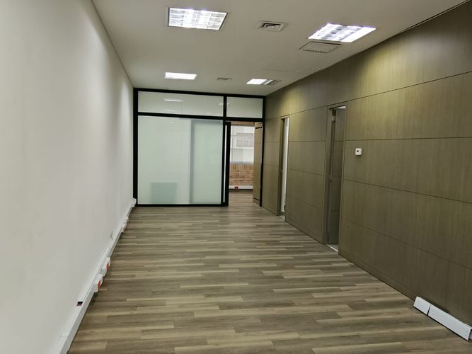 Oficina en arriendo en El Poblado, Medellín, 54 m² · foto 7 de 13