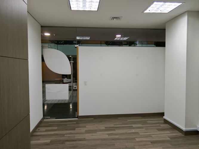 Oficina en arriendo en El Poblado, Medellín, 54 m² · foto 9 de 13